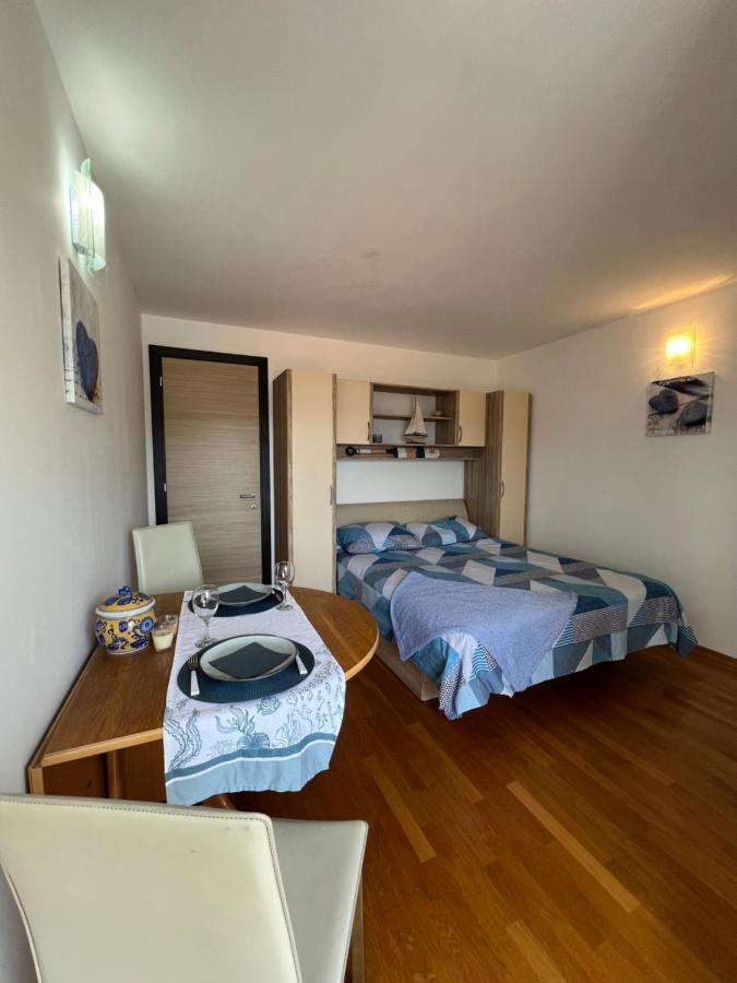 Apartman Center Omiš Extérieur photo